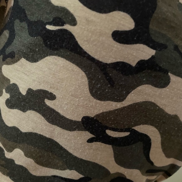 Women’s Army Camouflage Long Sleeve Top Size Small - Picture 3 of 6